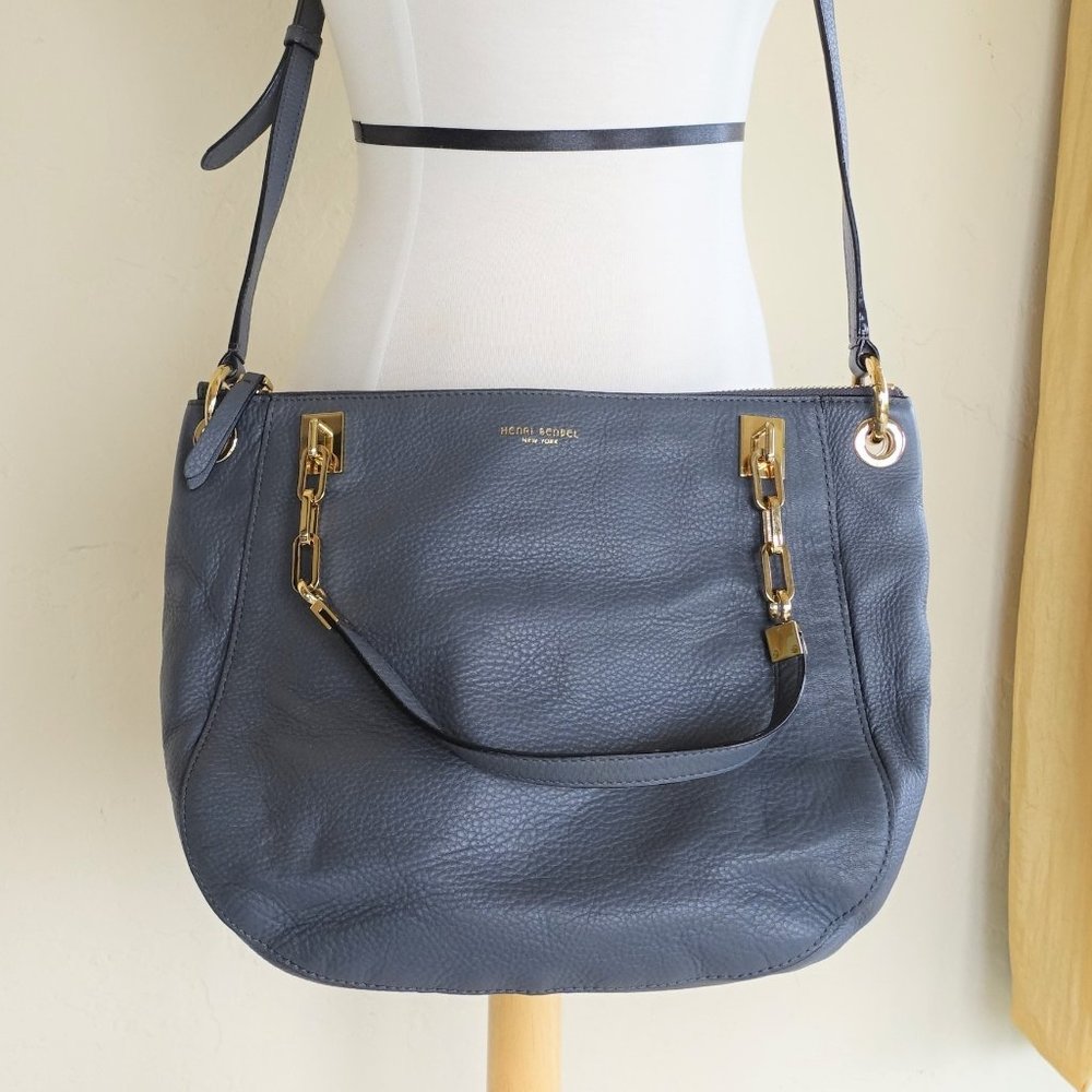 Like New Henri Bendel SoHo Messenger Pebbled Leather Bag